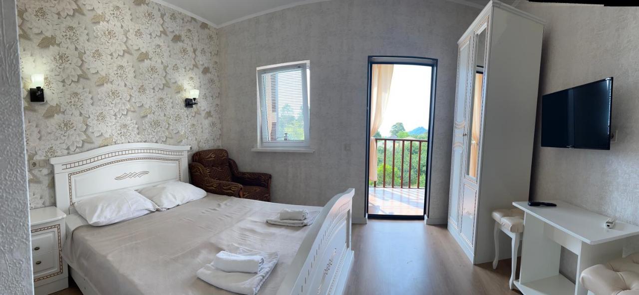 Gostievoi Dom Meri New Athos Exterior photo