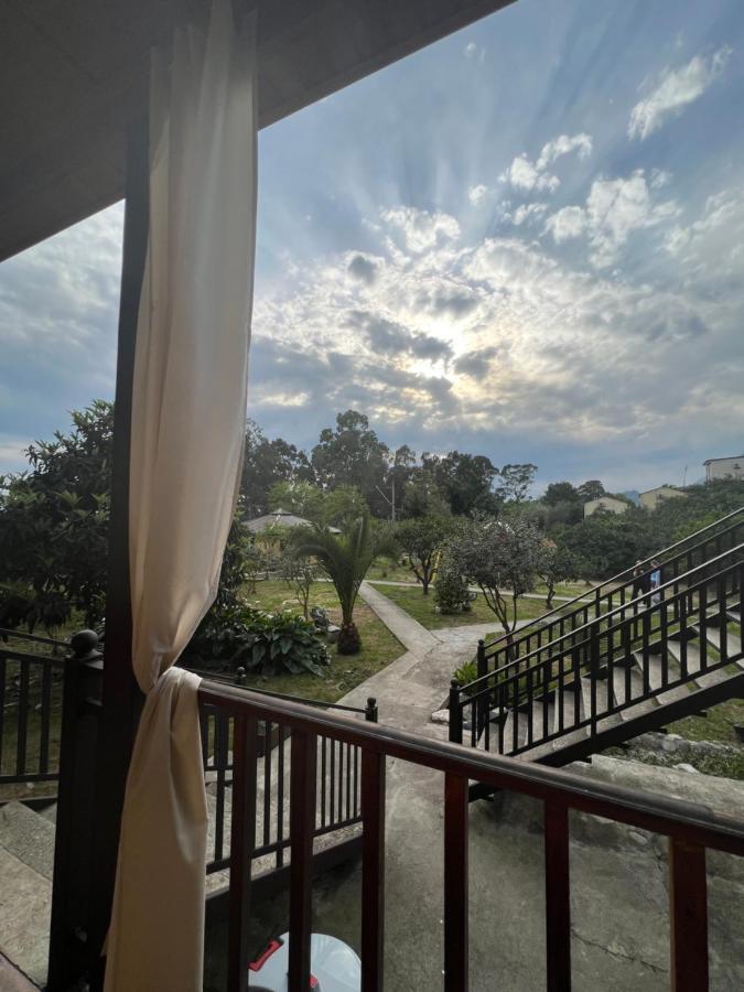 Gostievoi Dom Meri New Athos Exterior photo
