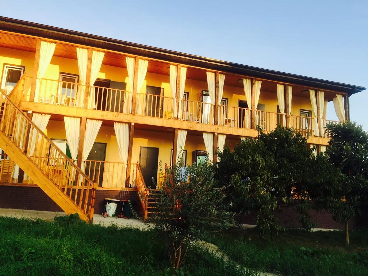 Gostievoi Dom Meri New Athos Exterior photo