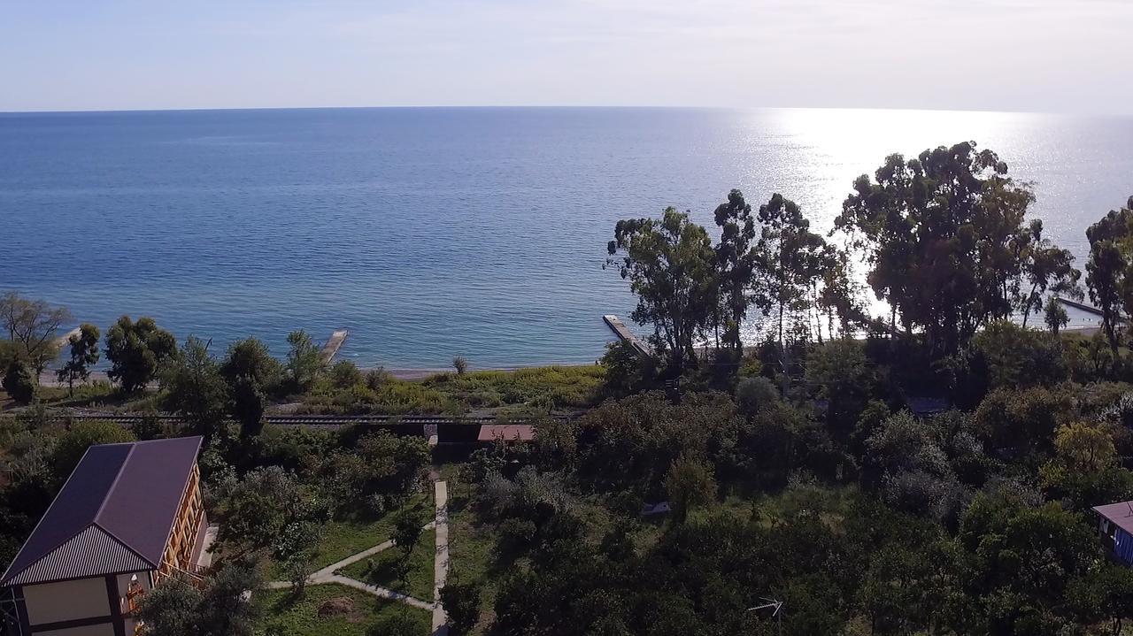 Gostievoi Dom Meri New Athos Exterior photo